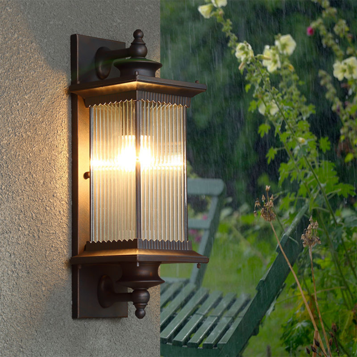 Traditional Black Metal Outdoor Lantern Light - HappyKidMart