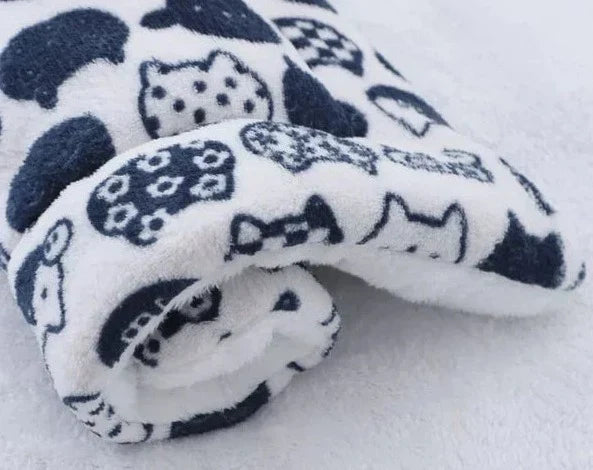 Cozy Pet Throw Blanket | Plush Star Print Design
