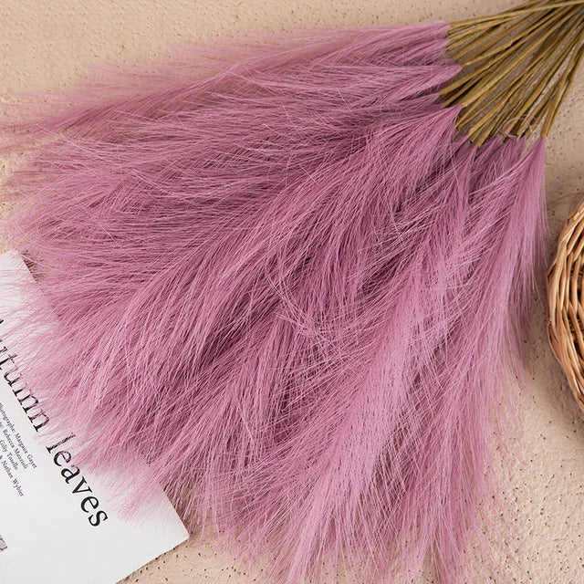 Beautiful Dried Pampas Grass Decoration