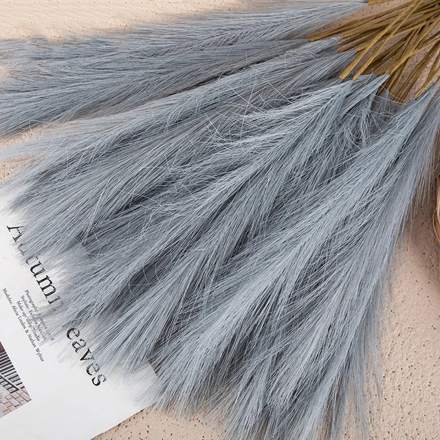 Beautiful Dried Pampas Grass Decoration