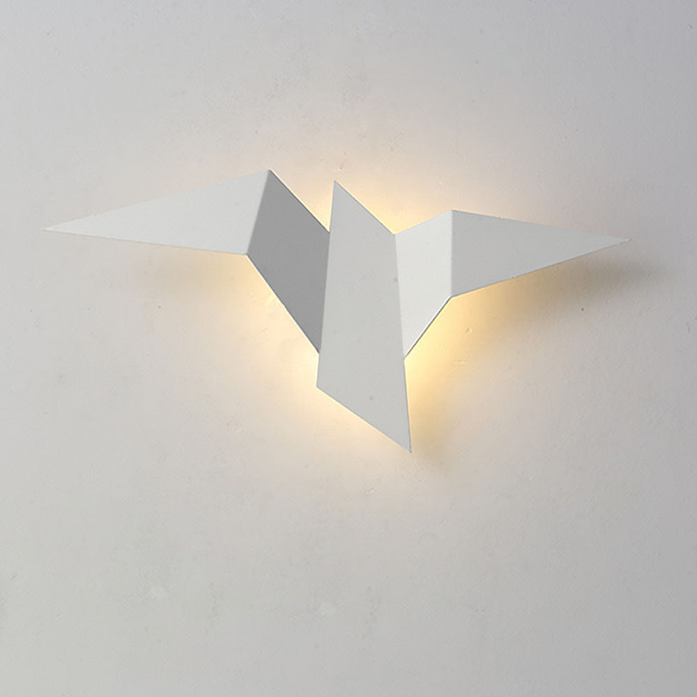 Stylish Metal Bird Wall Lamp