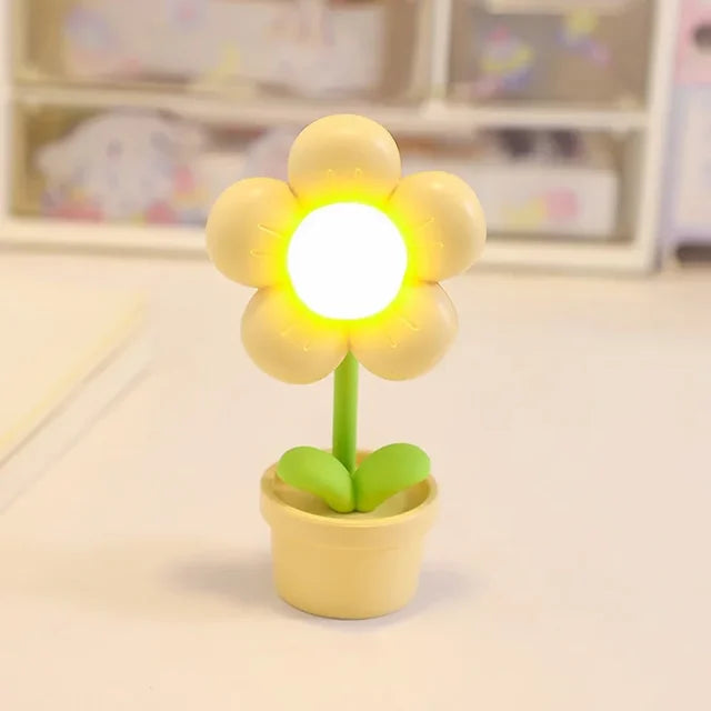 Pretty Pink Flower Desk Lamp