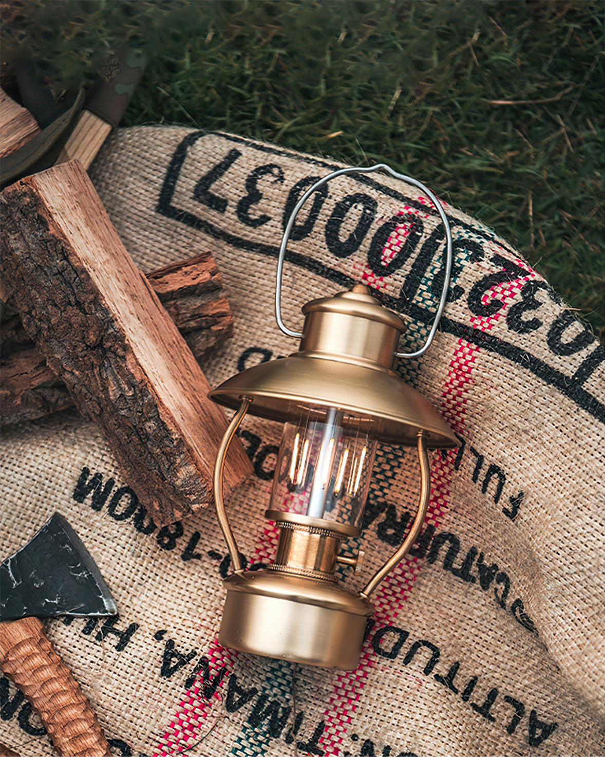Portable Black Metal LED Camping Lantern