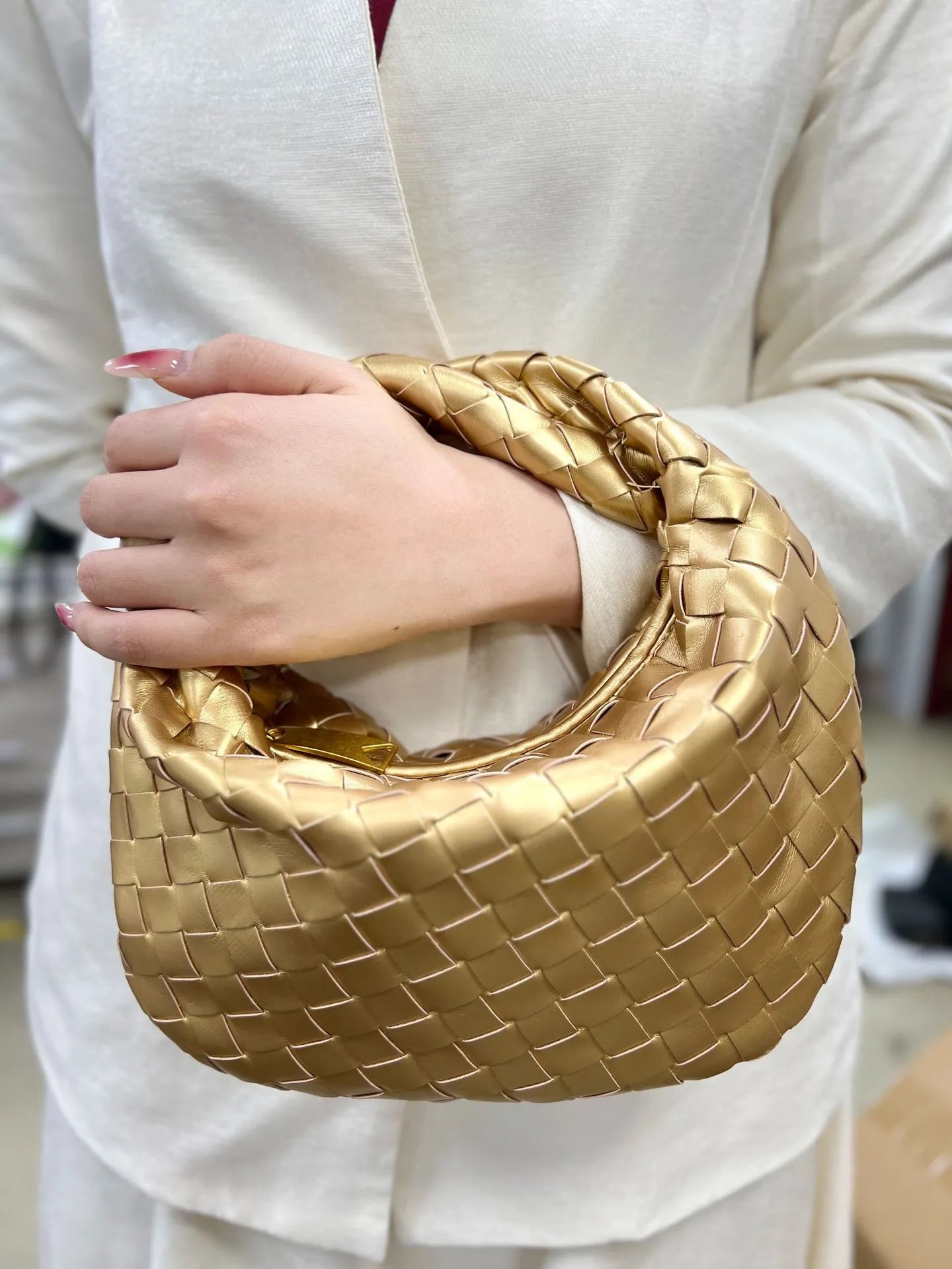 Braided Leather Tote Bag | Woven Pattern Style