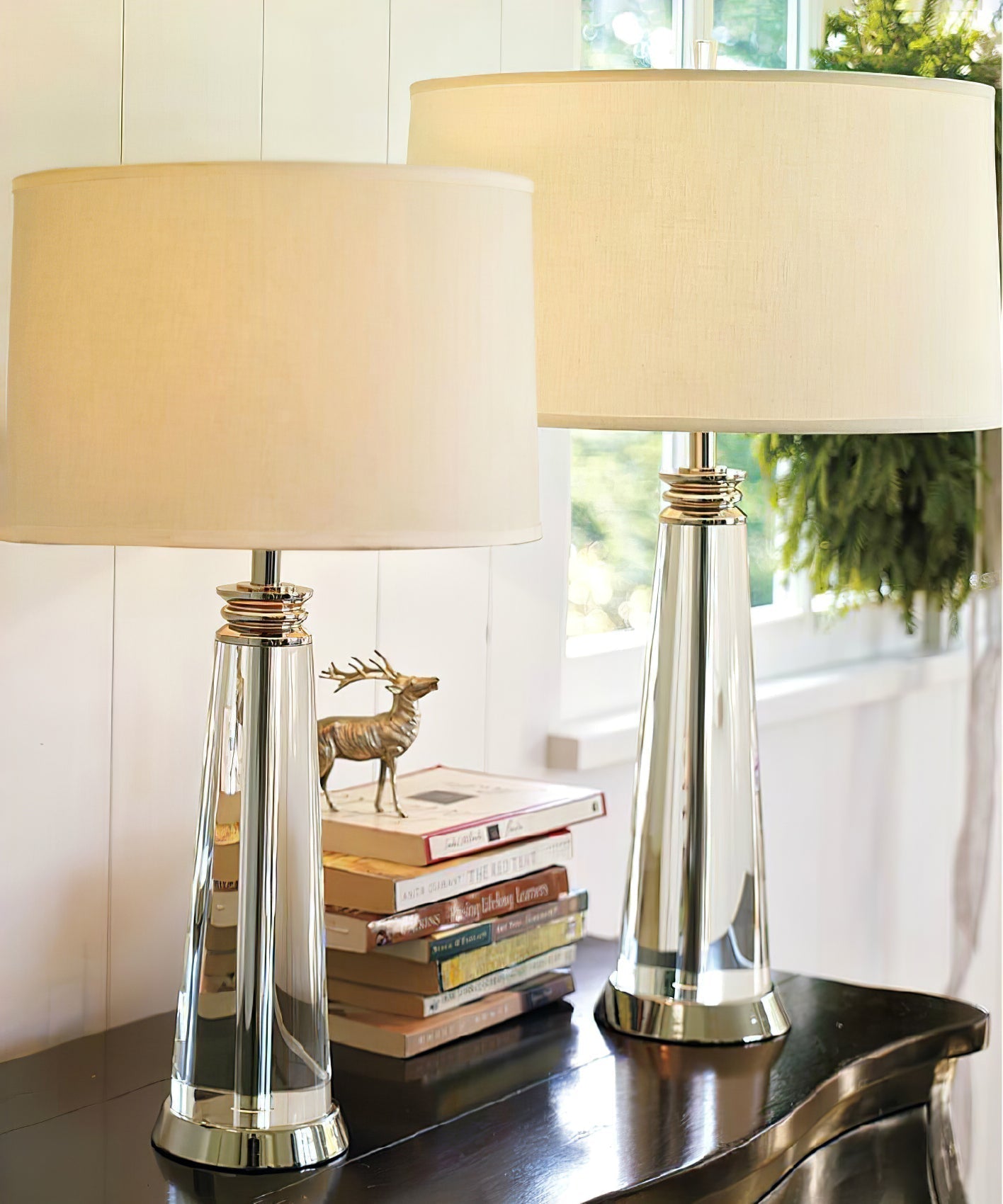 Elegant Glass Table Light | Slim Base Design