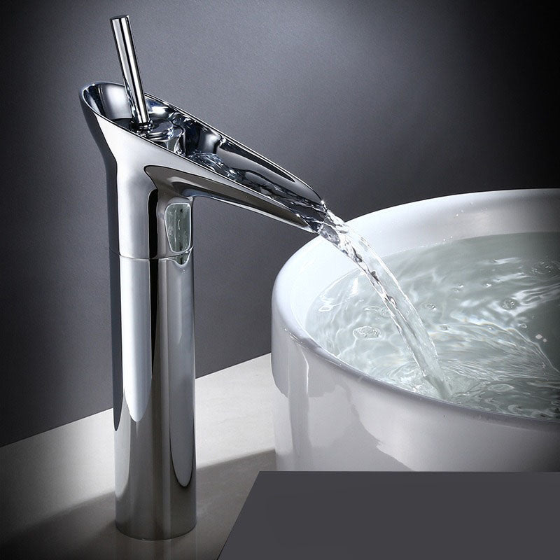 Vintage Brass Single Handle Bathroom Faucet