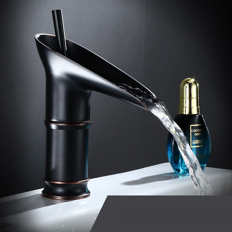 Vintage Brass Single Handle Bathroom Faucet