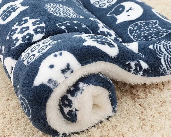 Cozy Pet Throw Blanket | Plush Star Print Design