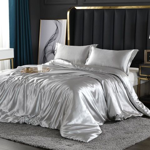 Soft Silk 4-Piece Bed Set