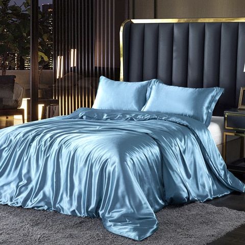 Soft Silk 4-Piece Bed Set