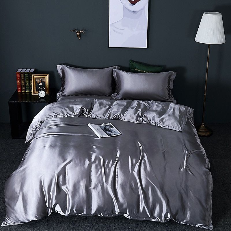 Soft Silk 4-Piece Bed Set