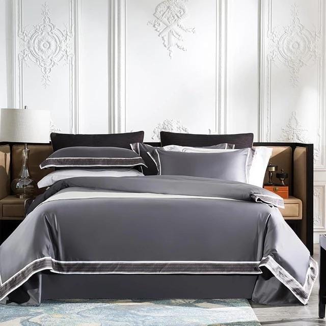 Luxury Soft Bedding Duvet Set With Elegant Trim