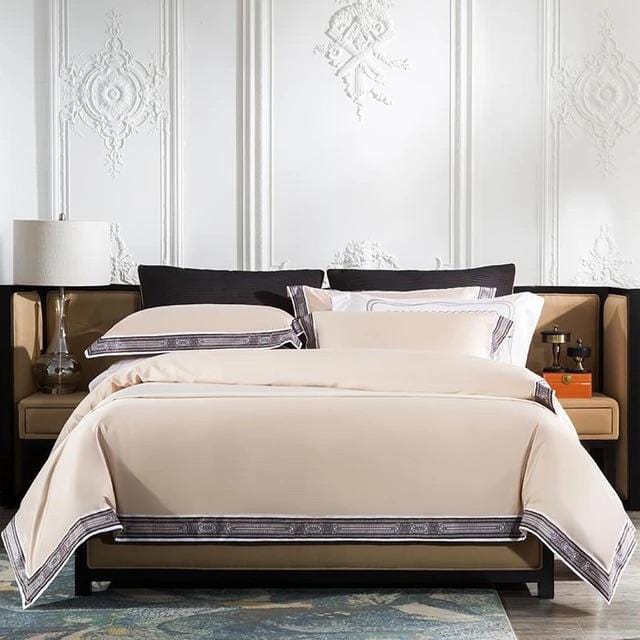 Luxury Soft Bedding Duvet Set With Elegant Trim