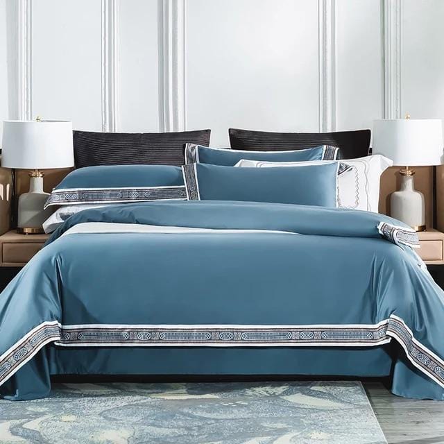 Luxury Soft Bedding Duvet Set With Elegant Trim - HappyKidMart