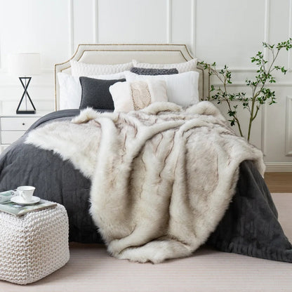 Plush Artificial Fur Blanket | Soft Fox Fur Style